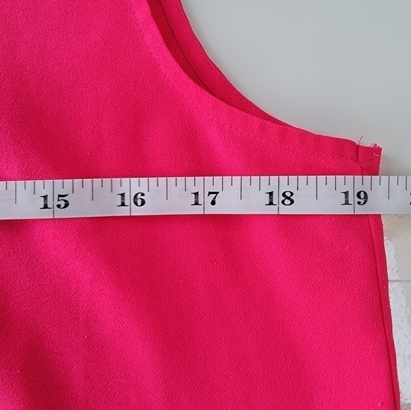 EUC Apt9 Hot Pink Sleeveless Buttonfront Blouse Size PM - Picture 6 of 9